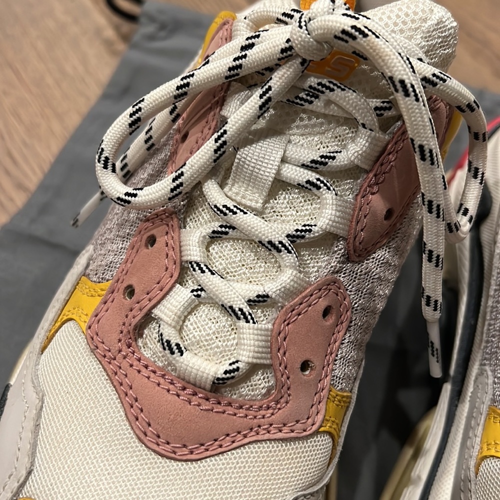 🔹BALENCIAGA TRIPLE S TRAINERS - Picture 10 of 16